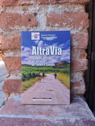 'ALTRA VIA' Guida ufficiale del Cammino da Torino a Savona